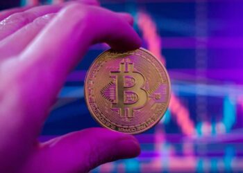 جهش قیمت بیت کوین به 140 هزار دلار در بایننس آمریکا