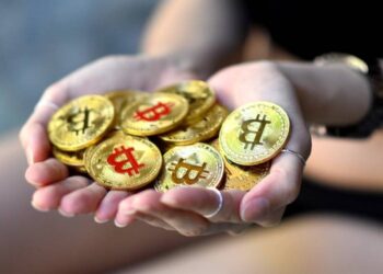 جهش 1000 درصدی کارمزد بیت کوین از ماه اوت