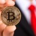 بیت کوین به یکی از ۱۰ ارز برتر دنیا تبدیل شد