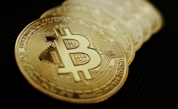 آیا بیت کوین به فاز هیجانی معاملات وارد شده است؟ بررسی رفتار بازار در تابستان ۲۰۲۵