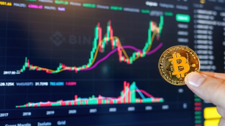 تحلیل ۷۲ ساعت سرنوشت ساز برای بیت کوین؛ آیا قیمت دوباره صعود می کند؟