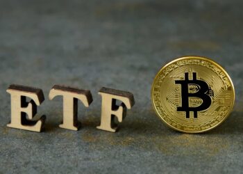 خروج سنگین سرمایه از ETF های بیت کوین؛ آیا روند صعودی بازار متوقف شده است؟