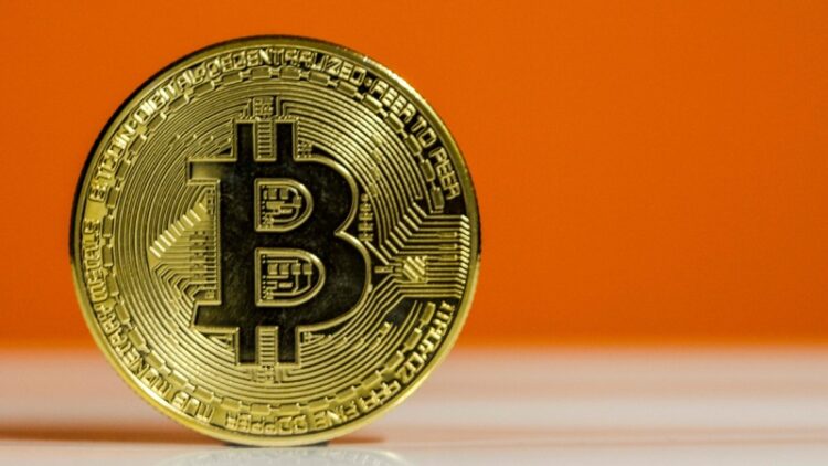 فشار فروش بیت کوین به کمترین سطح یک ماه اخیر رسید؛ آیا مسیر صعود هموارتر شده است؟